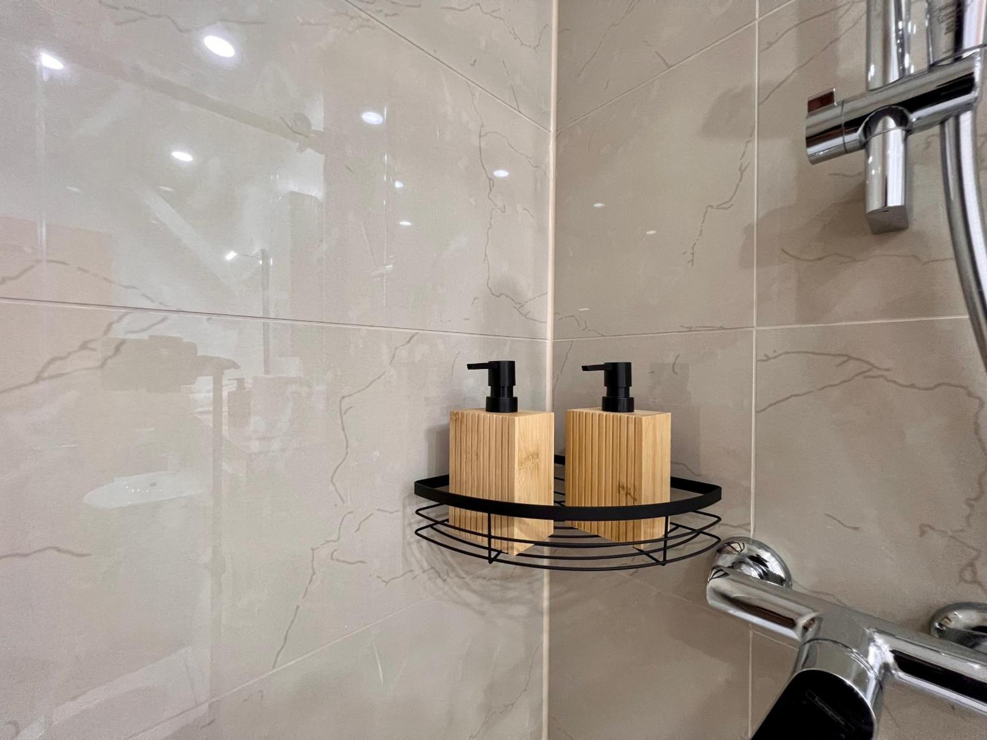 Primetime Suite Fuer 2 Mit Kueche Essen Bagian luar foto